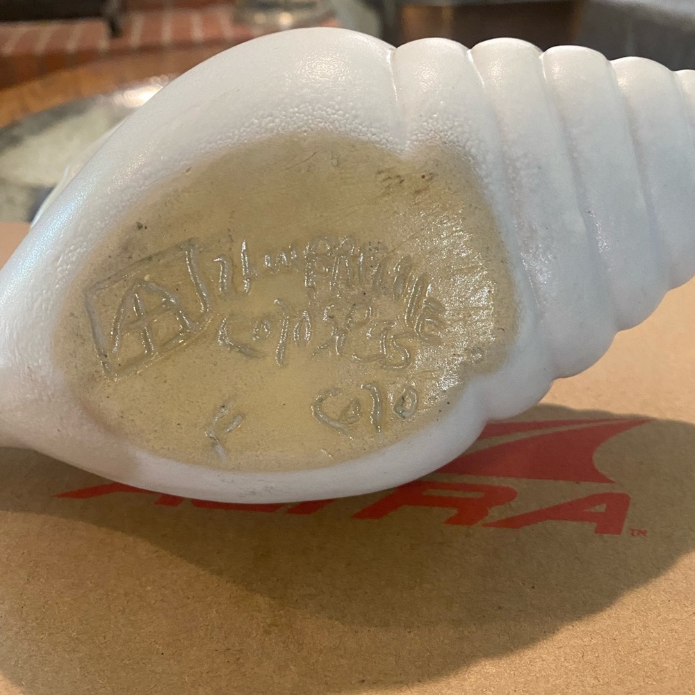 Van Briggle Pottery Conch Shell - Picture 3 of 3